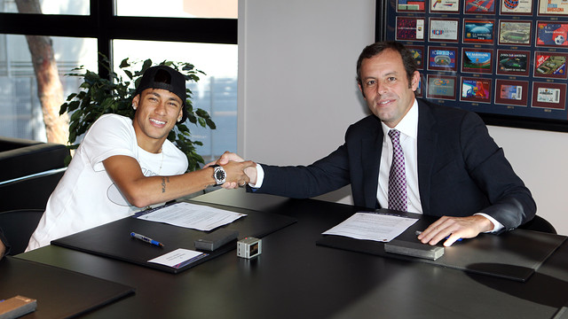 NeymarVertragsunterschrift