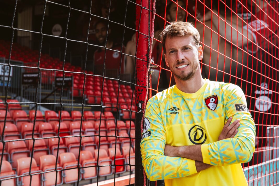 Neto AFC Bournemouth FZjdVh2XwAAGspn Neto AFC Bournemouth FZjdVh2XwAAGspn