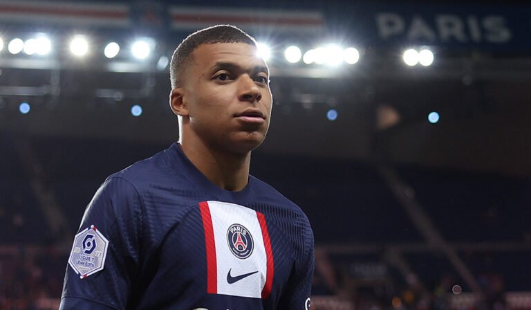 Kylian Mbappé PSG Real Madrid FC Barcelona